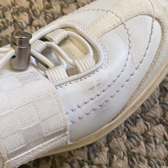 Aunthentic LV sneakers in good used condition. - Picture 4 of 7